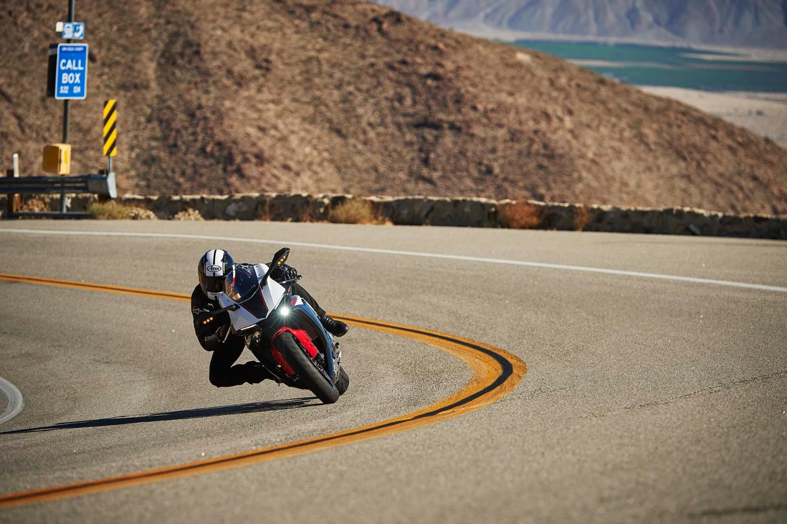 The Yamaha YZF-R1S in action
