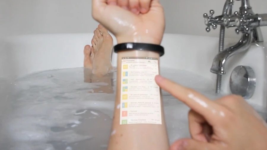The Cicret Bracelet has WiFi, Bluetooth and Micro USB connectivity