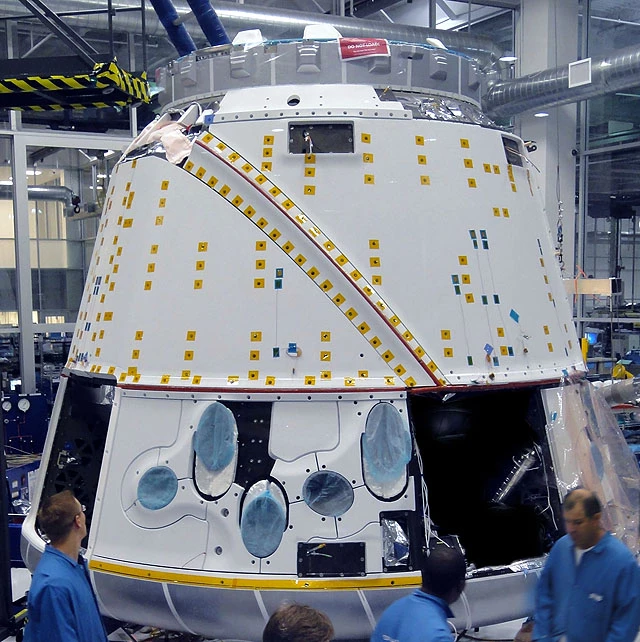 SpaceX's Dragon space capsule (Photo: Roger Gilbertson/SpaceX)