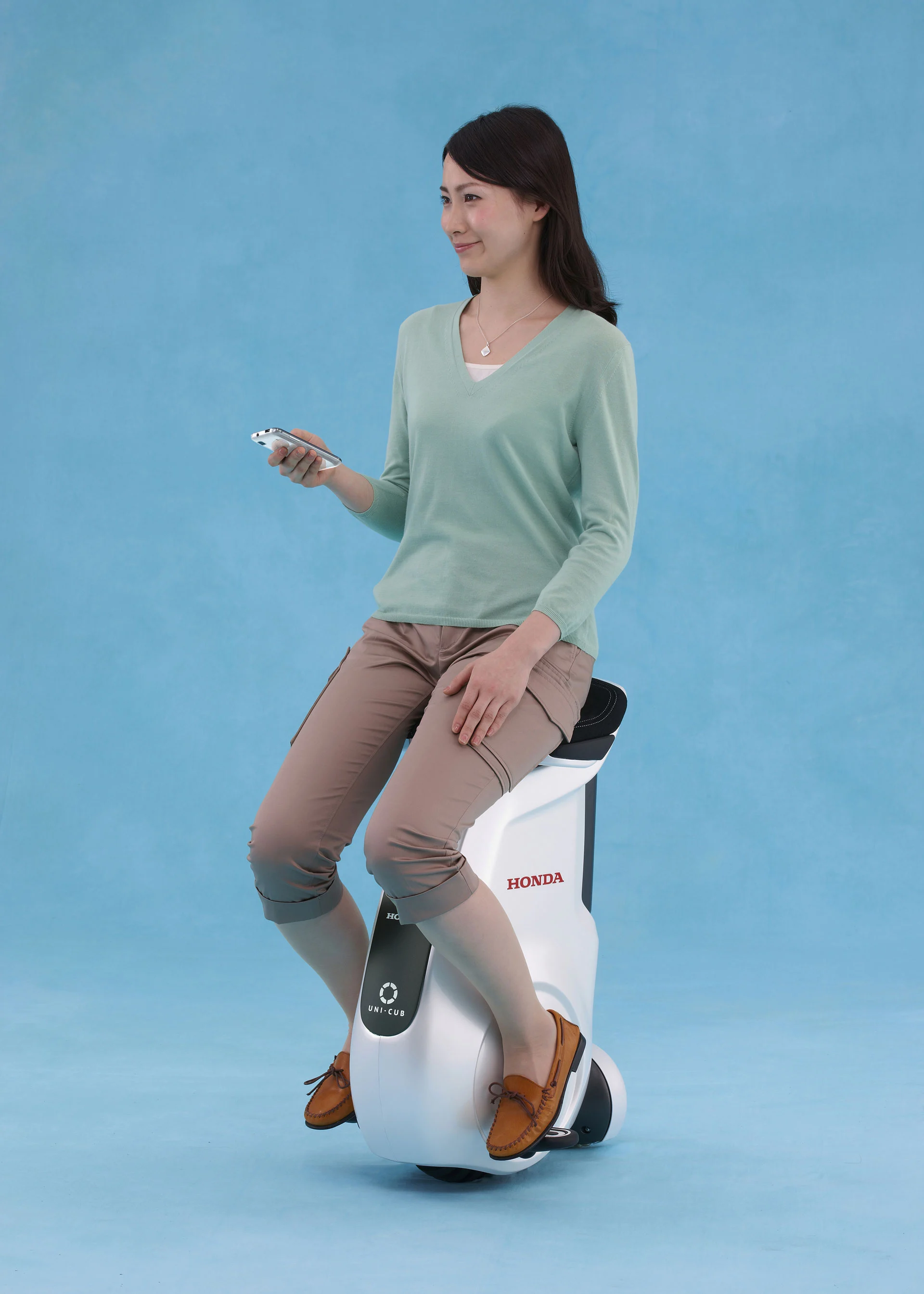 Honda's UNI-CUB Personal Mobility Device