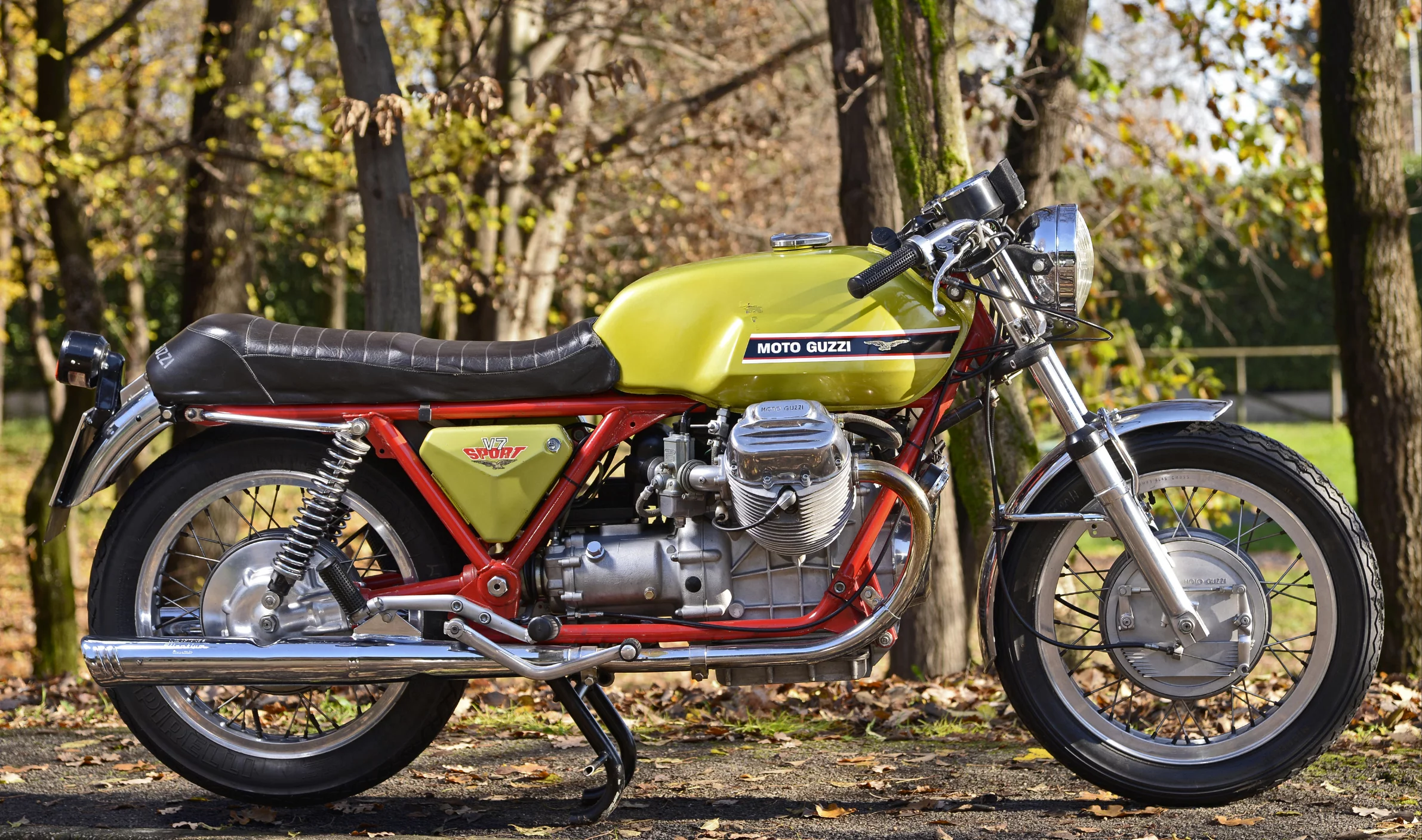 This 1971 Moto Guzzi V7 Sport was the highest priced of the five superbikes at EUR€41,400 (US$ 47,390).