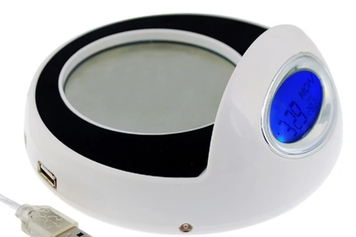 The USB cup warmer.