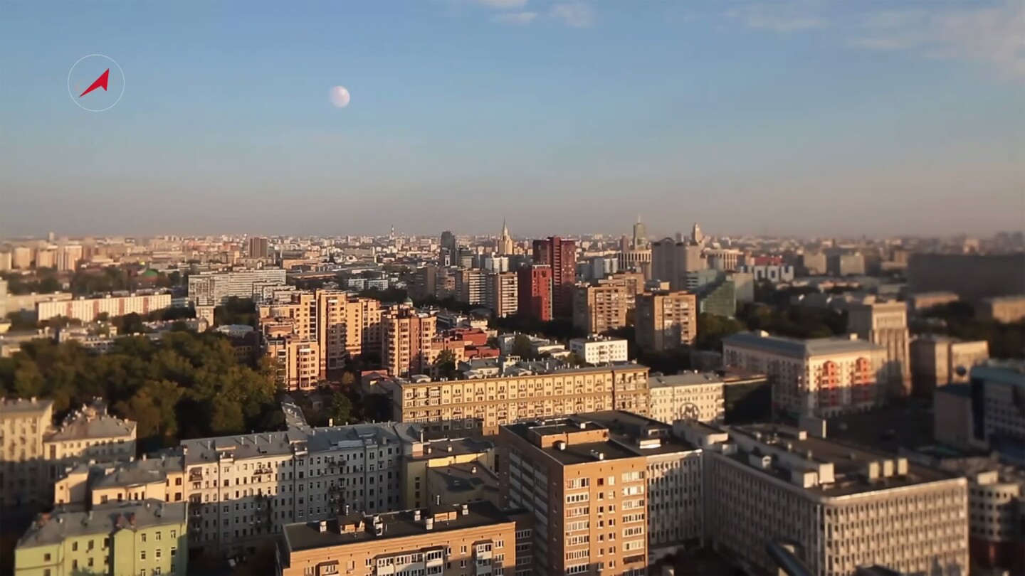 Roscosmos image showing the planet Mercury in place of the Moon (Image: TV Roskosmos)