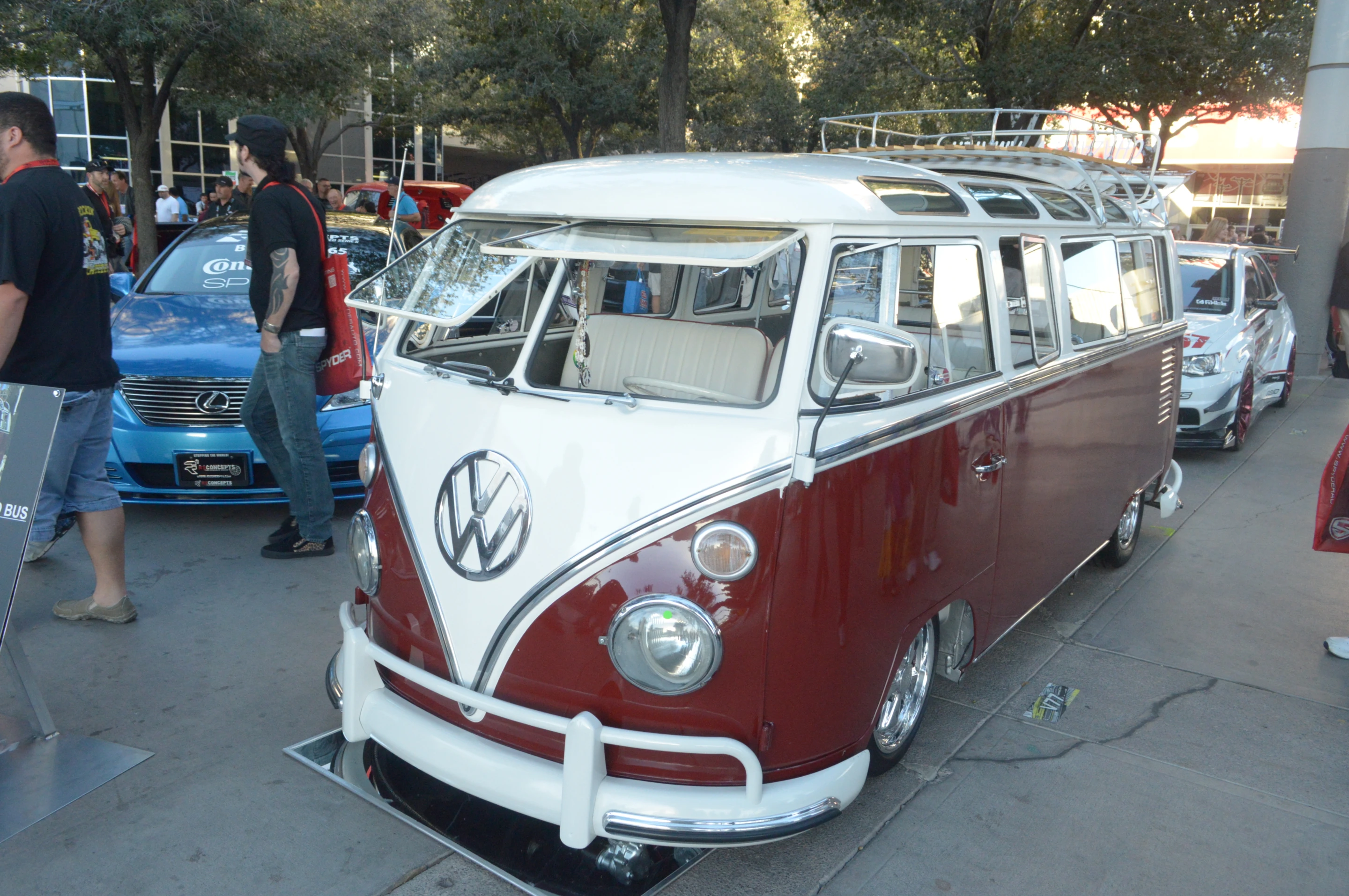 1965 VW 21 Window Split Micro Bus (Photo: C.C. Weiss/Gizmag)