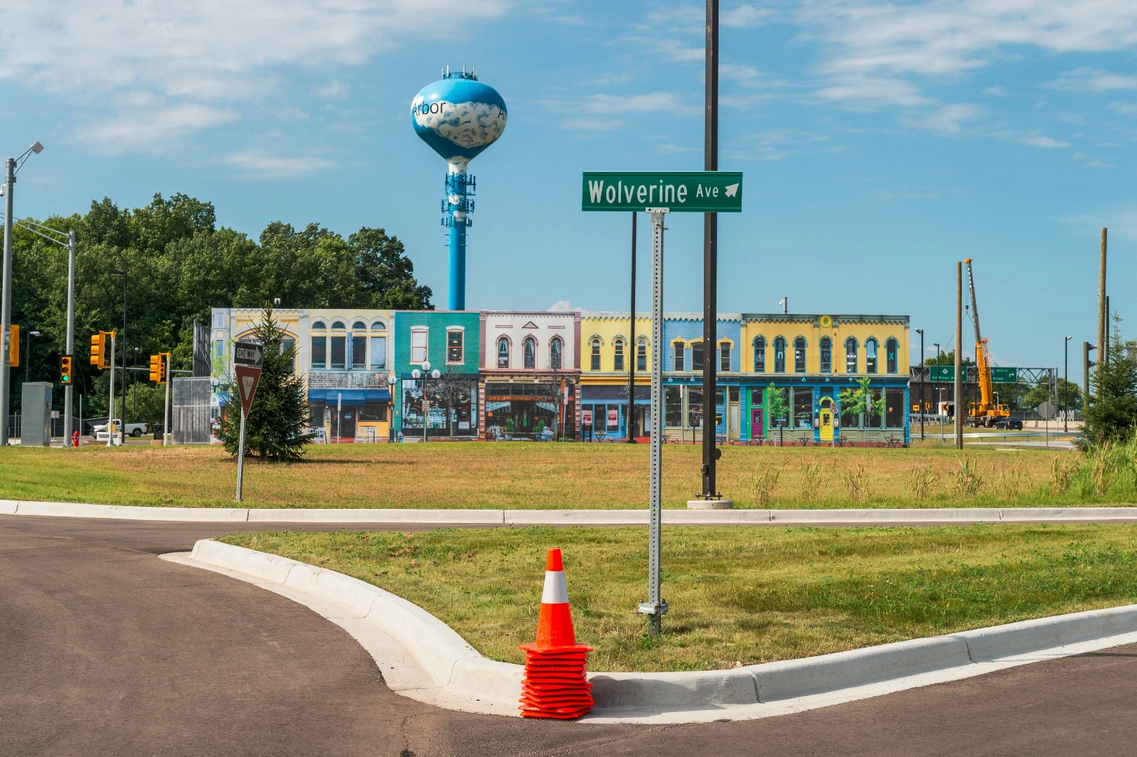 Mcity includes many realistic challenges of driving that an autonomous car might face, including construction and unusual road layouts