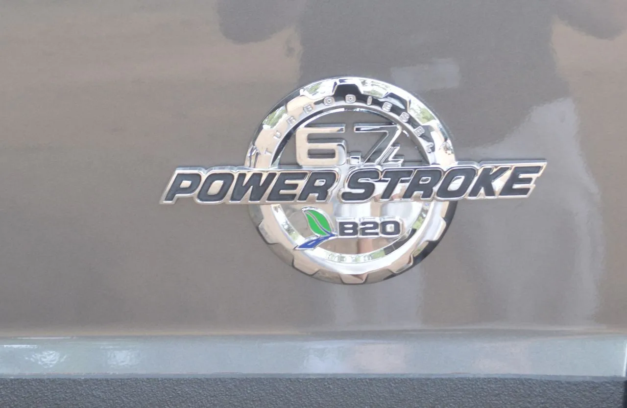 The EarthRoamer's drive and onboard dual alternator generator system is powered by Ford's 300-hp Power Stroke Turbo Diesel V8