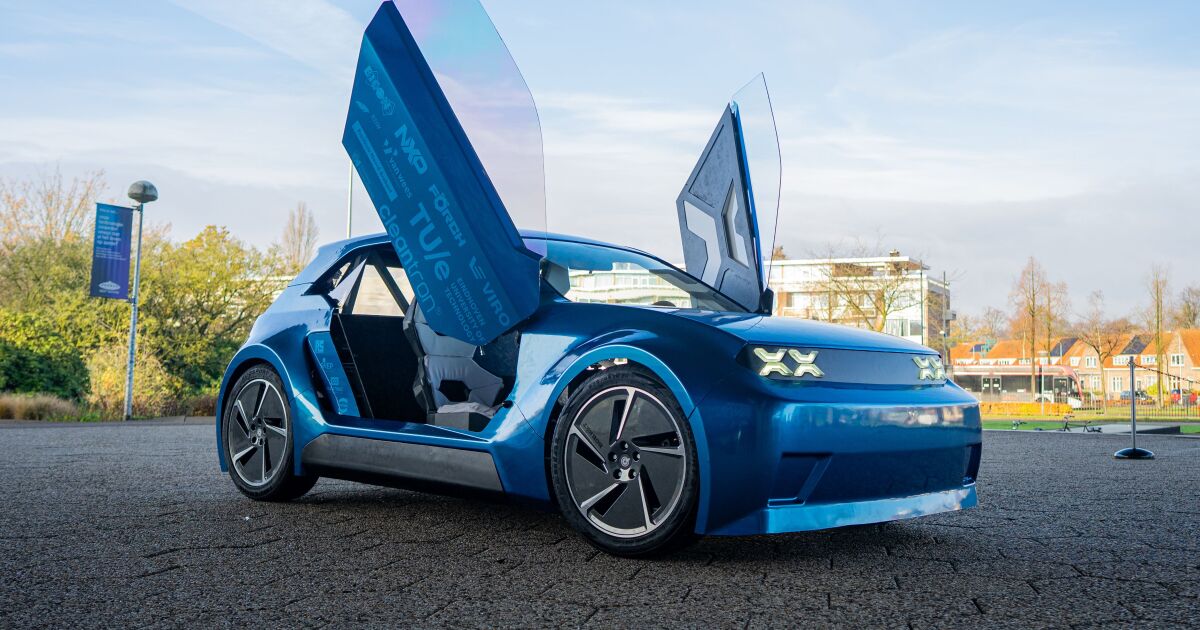 Students challenge auto industry with modular EV you can fix yourself