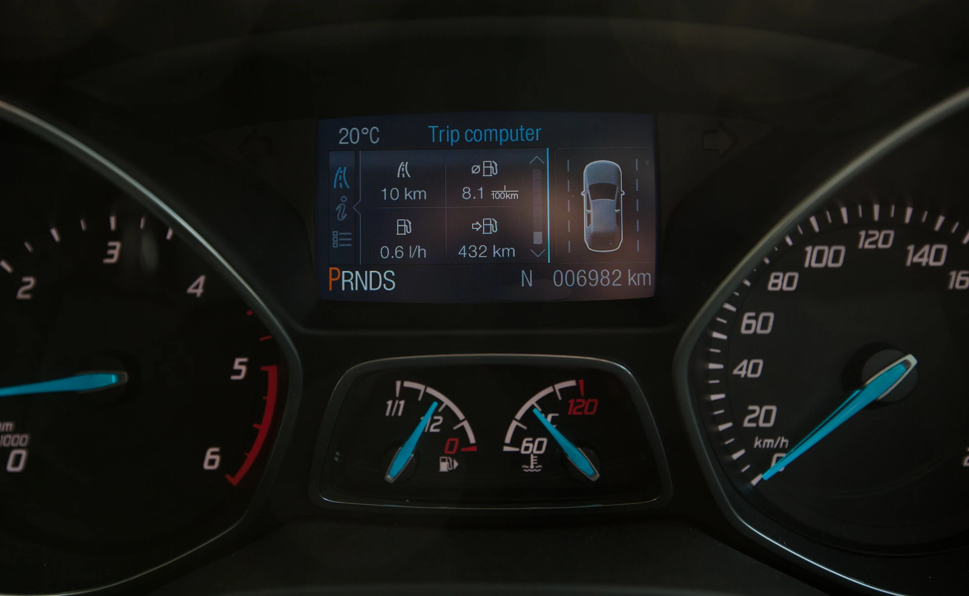 Ford Kuga: Trip computer (Photo: Noel McKeegan/Gizmag.com)