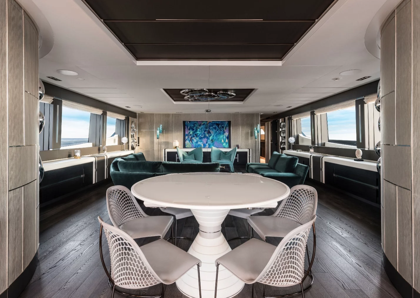 Main deck of the Pershing 140