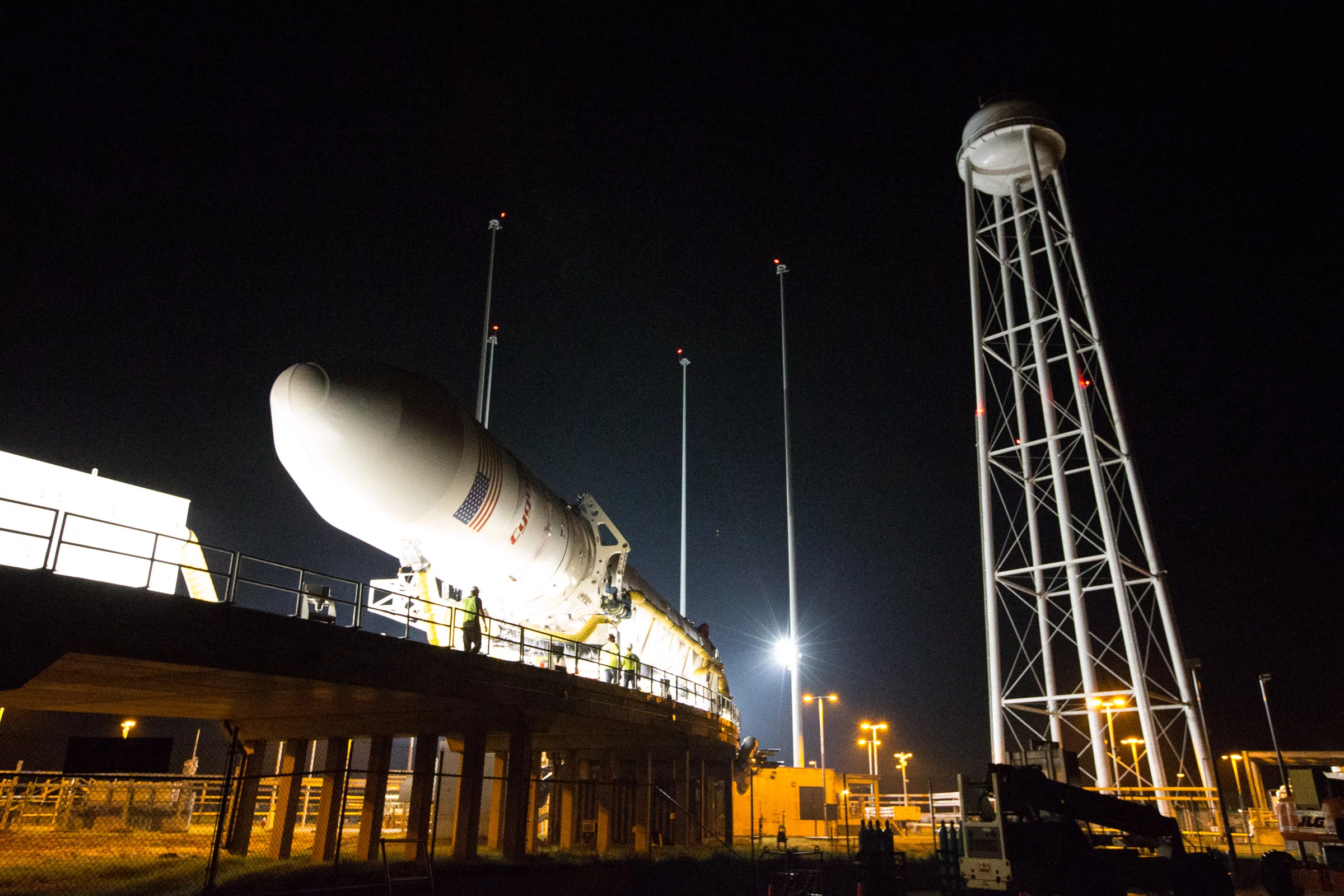 Antares approaching the launch pad (Image: NASA)