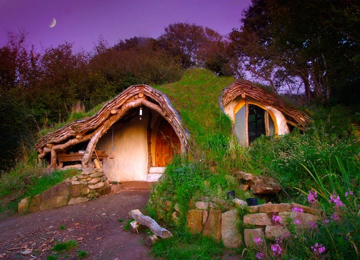 If you fancy having a crack at building something similar yourself, Simon Dale has the plans available for free via his website