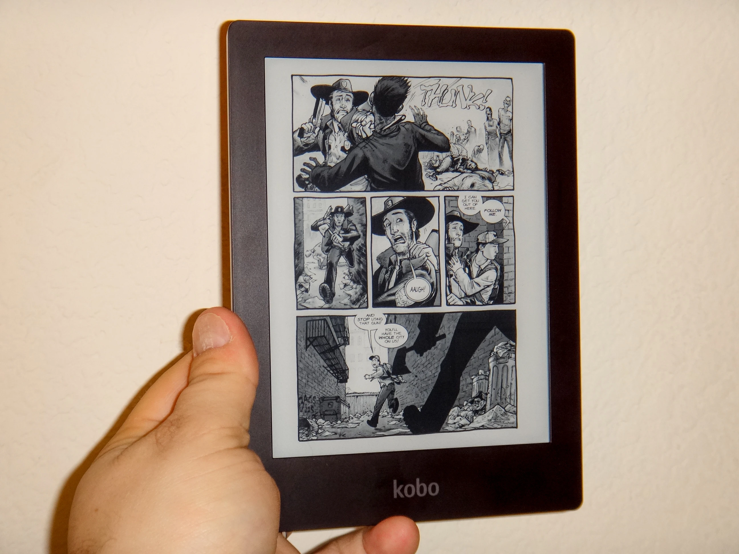 The Kobo Aura HD's sharp E Ink screen even lends itself quite well to displaying comics and graphic novels