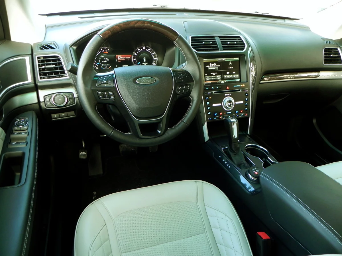 Driver controls in the 2016 Explorer are well-placed and easy to operate