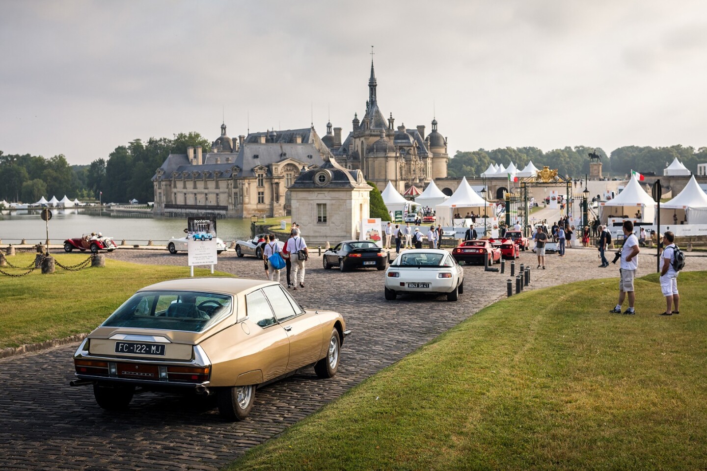 Domaine de Chantilly offers the perfect setting for an automotive heritage celebration, set among three separate gardens totaling 115 hectares