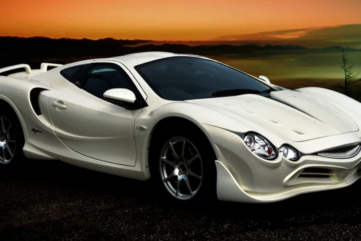 The distinctive lines of the Orochi Gold Premium sportscar from Mitsuoka Motors