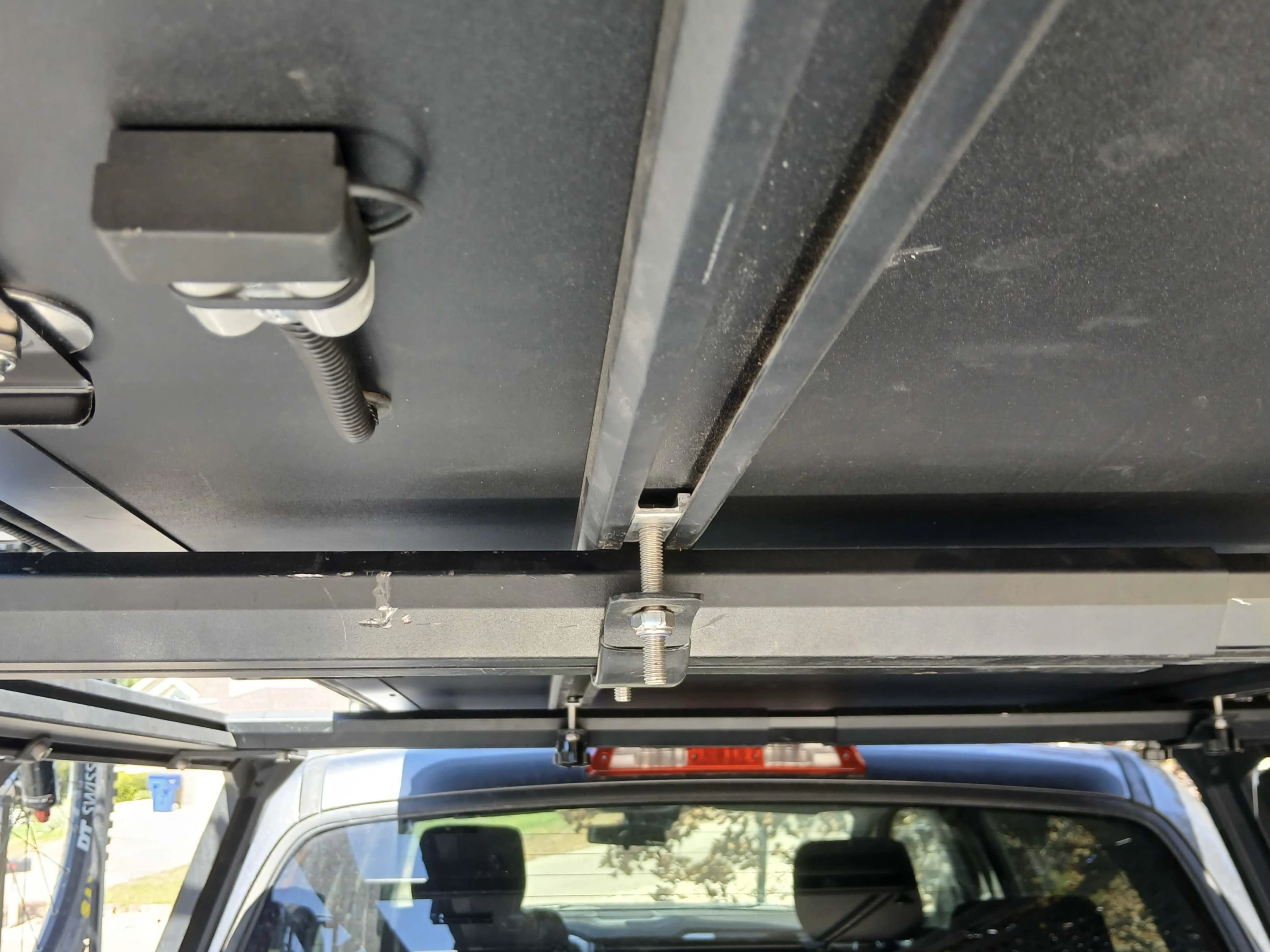 The Anderson SB50 connection with cap on to the upper left