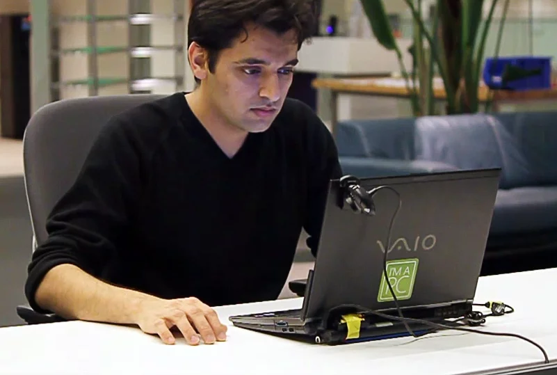 Demonstrating the Mouseless system