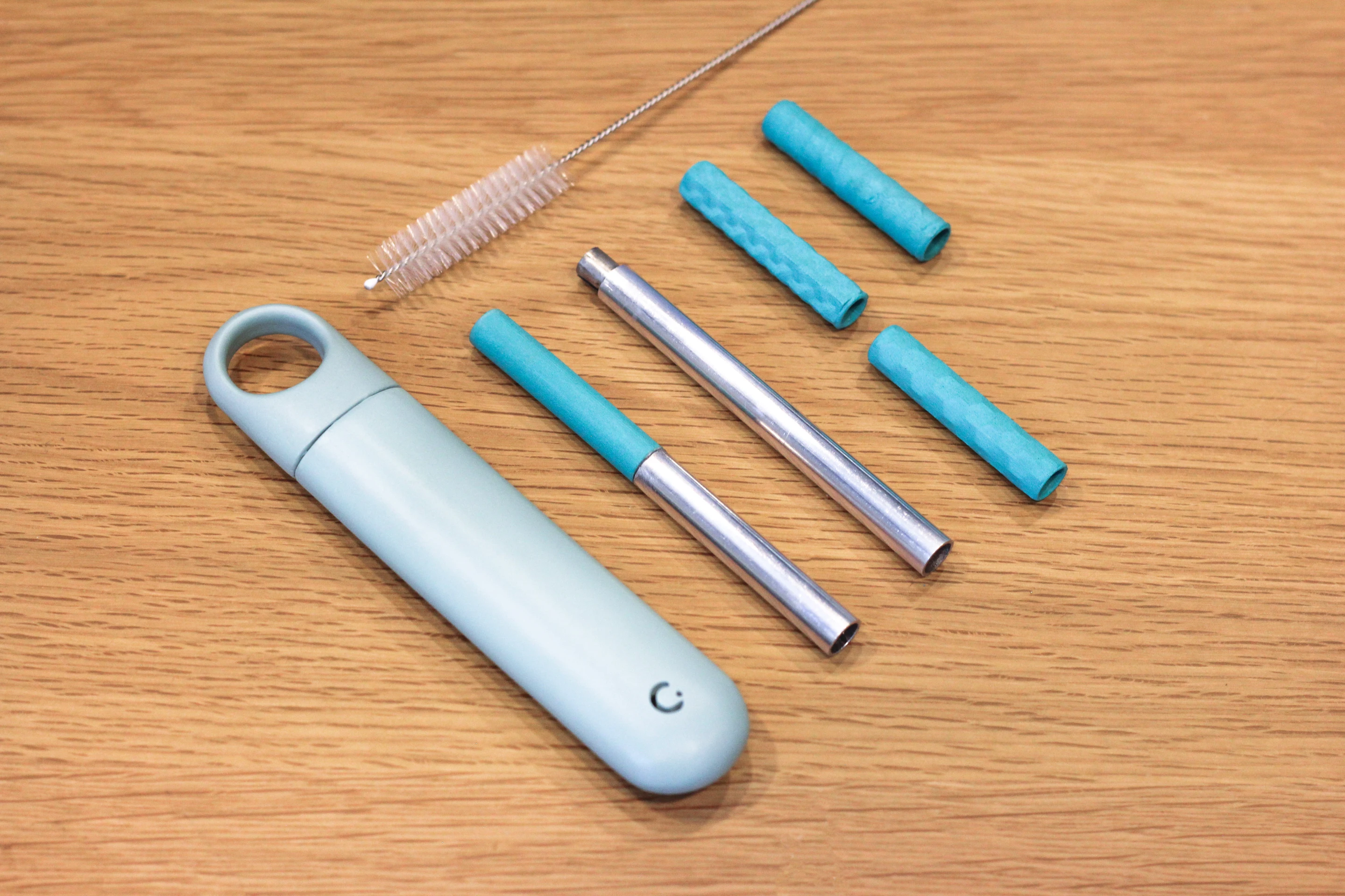 The Chew straw comes with the straw, case, a few silicone tips and a cleaning brush