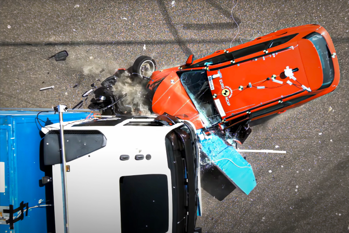 Crash testing the new lightweight bumper structure showed a huge reduction in passenger death and injury risk