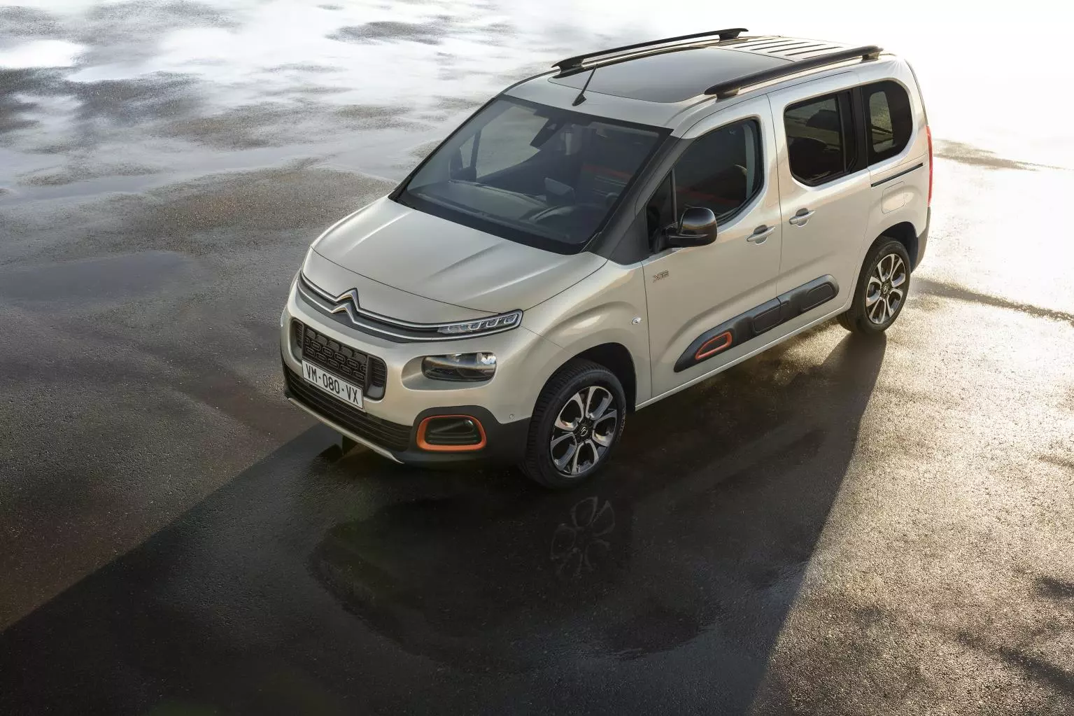 The Berlingo comes in the same two lengths as the Rifter