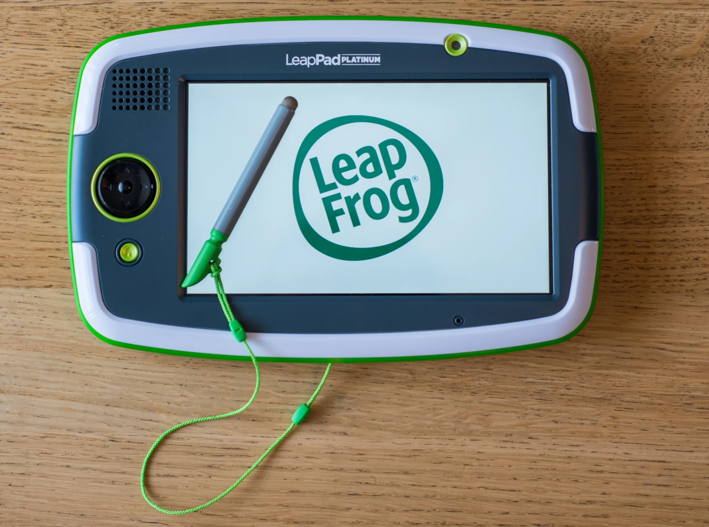 The LeapFrog LeapPad Platinum comes with a stylus