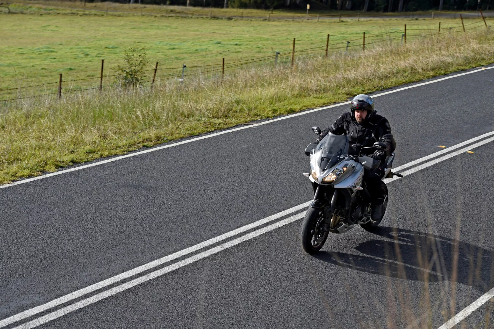 2016 Triumph Tiger Sport 1050: effortless speed, power and refinement