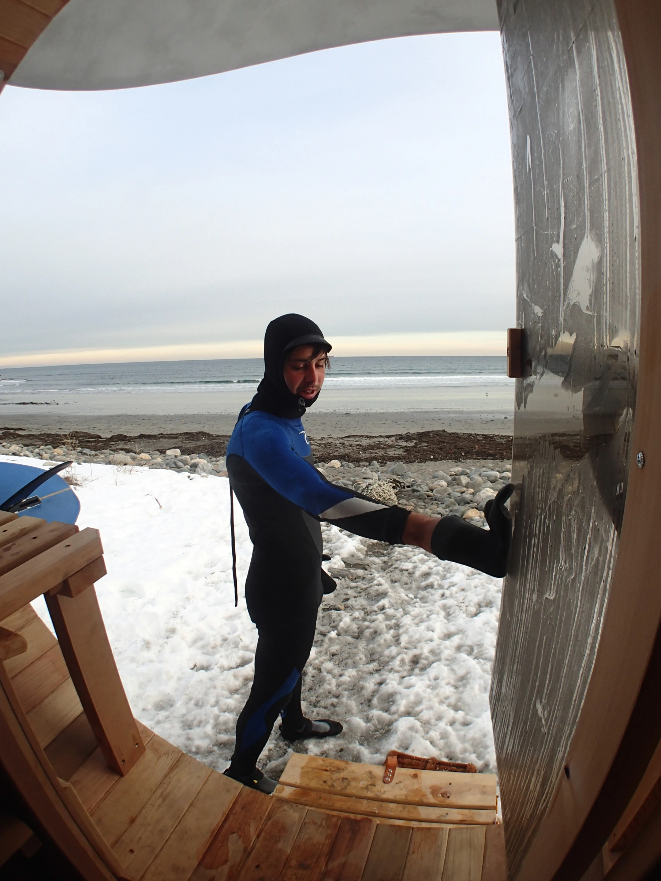The Surf Sauna can be towed right onto the beach (Photo: Surf Sauna)