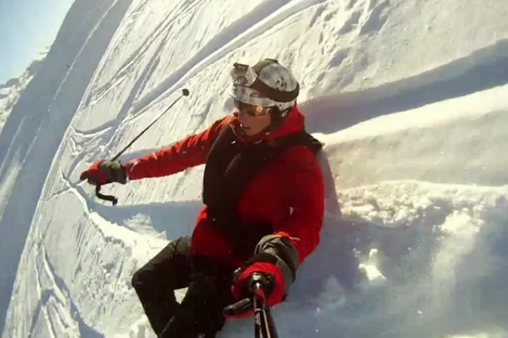 Helite's ski-airbag infates in just 100ms
