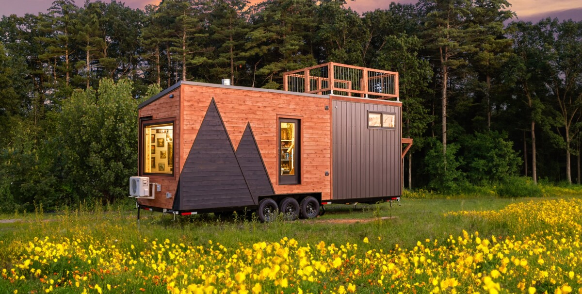 This tiny house expands living space with its own rooftop terrace