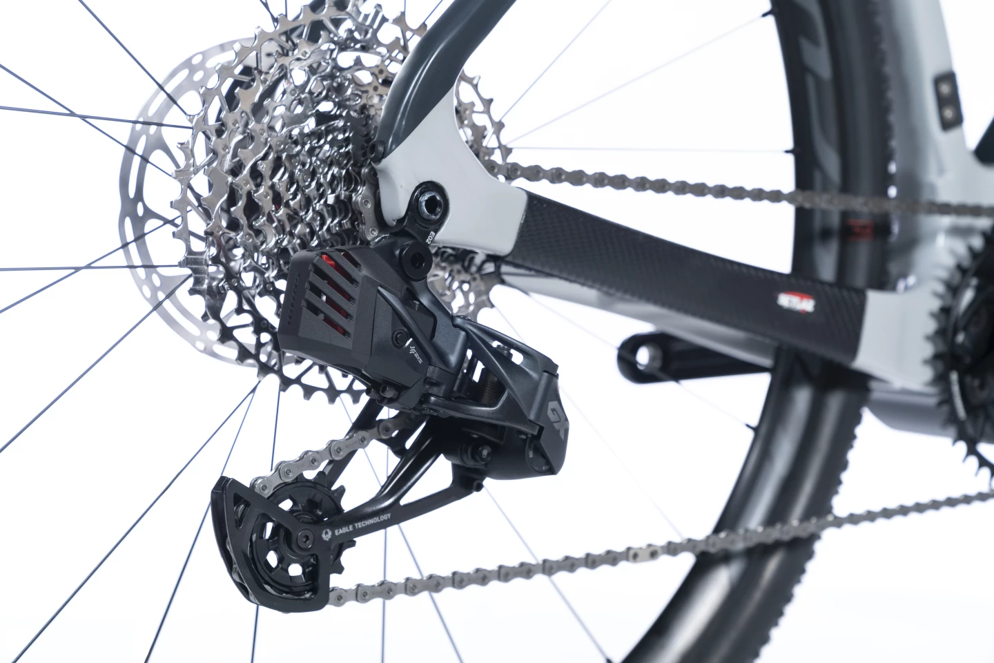Riders are treated to a 12-speed gearset with wireless shifting