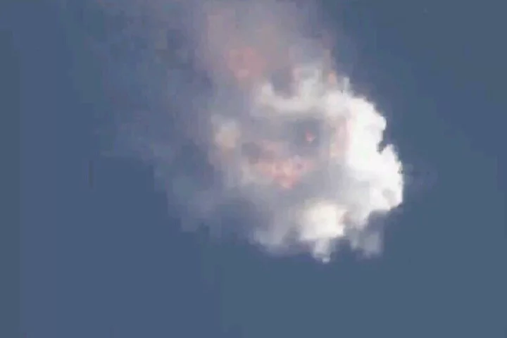 The CRS-7 mission failure may have been due to a faulty strut