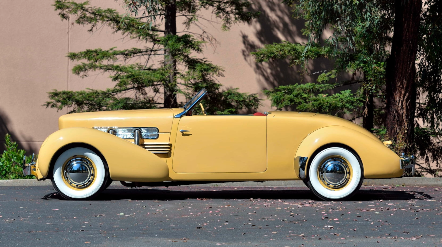 1937 Cord 812 Supercharged Sportsman Convertible Coupe | Estimate: from $275,000 to $350,000 | Auction House: Mecum | Official Auction Description