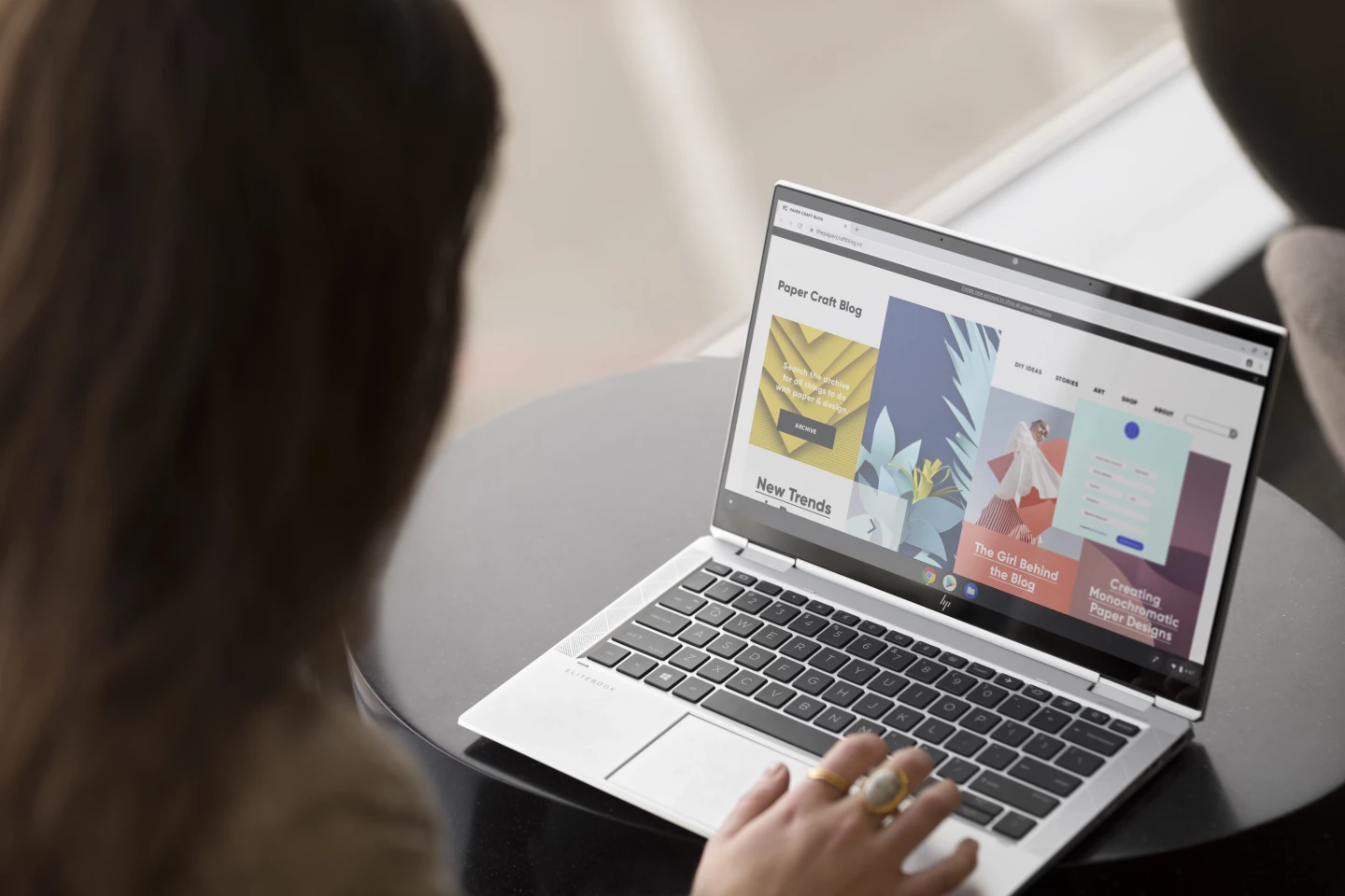 The EliteBook x360 1000 series laptops come with 5G mobile connectivity for productivity on the go