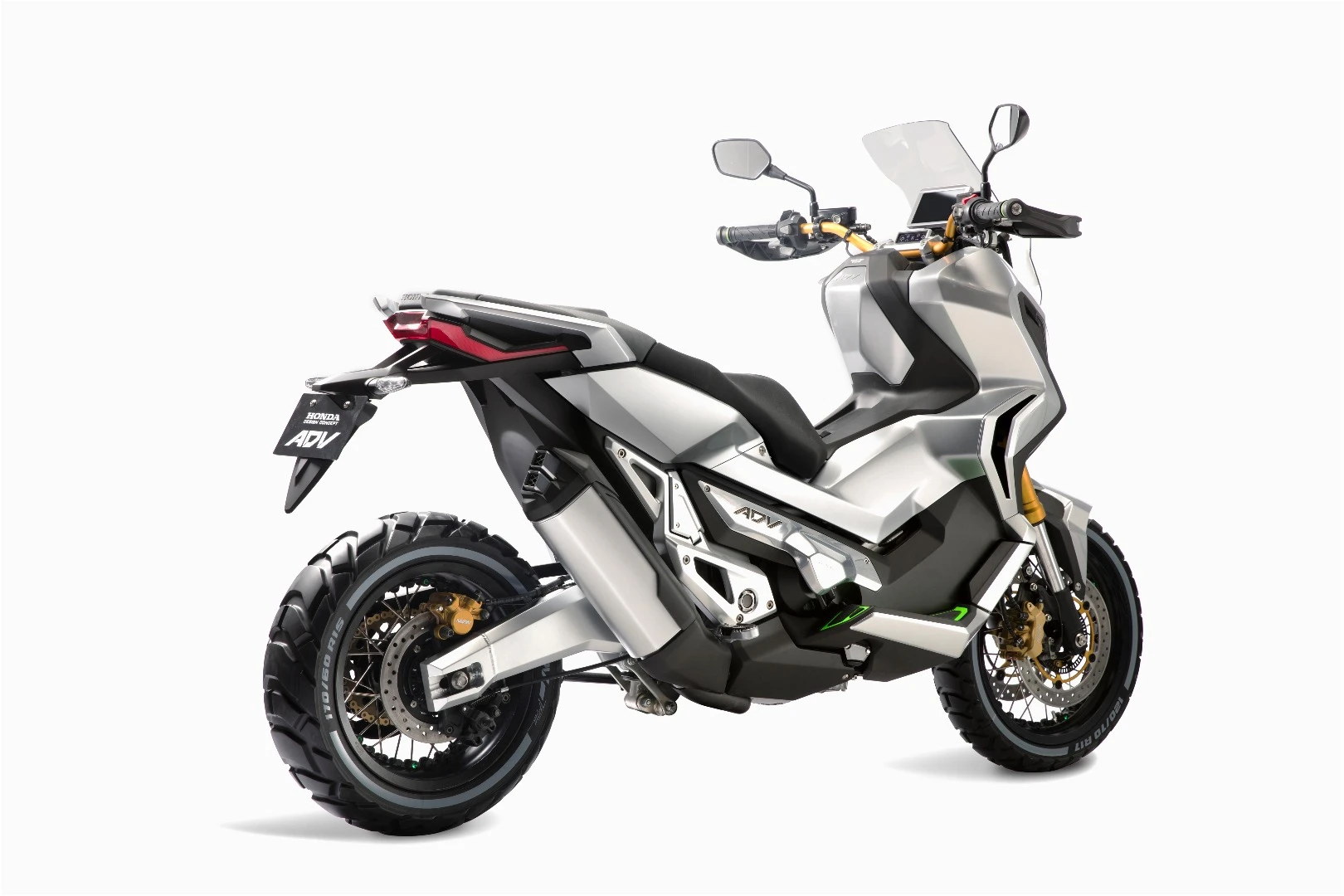 The City Adventure concept featured a 17-inch wheel at the front and a 15 at the back