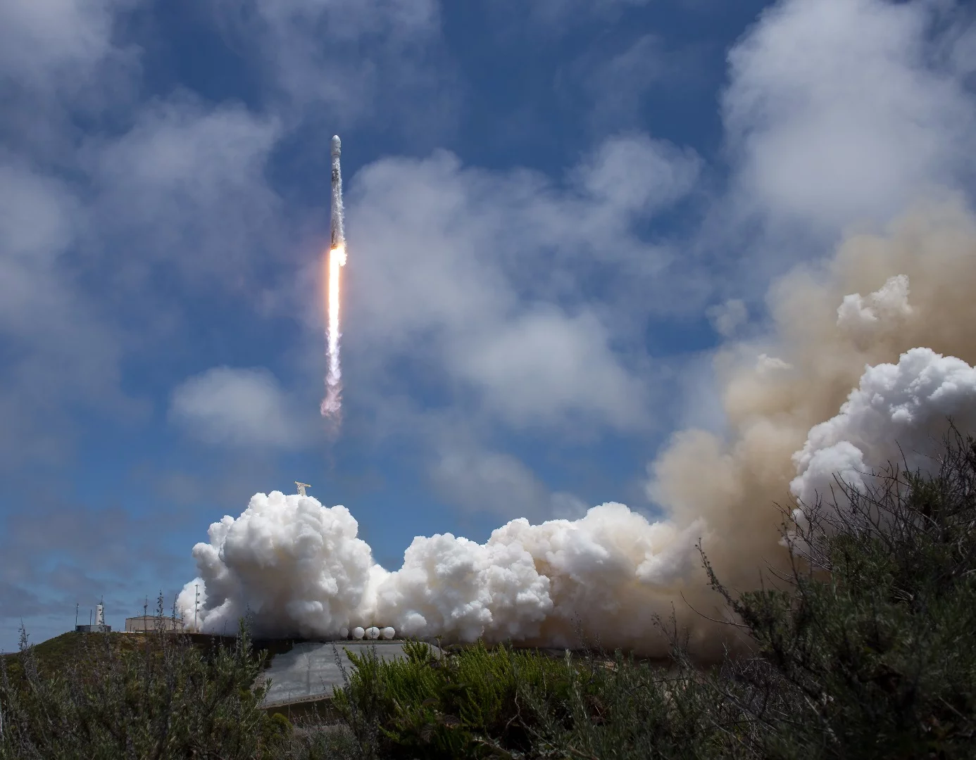 Tuesday’s launch saw a set of five communications satellites lifted into space, along with the GRACE Follow-On spacecraft