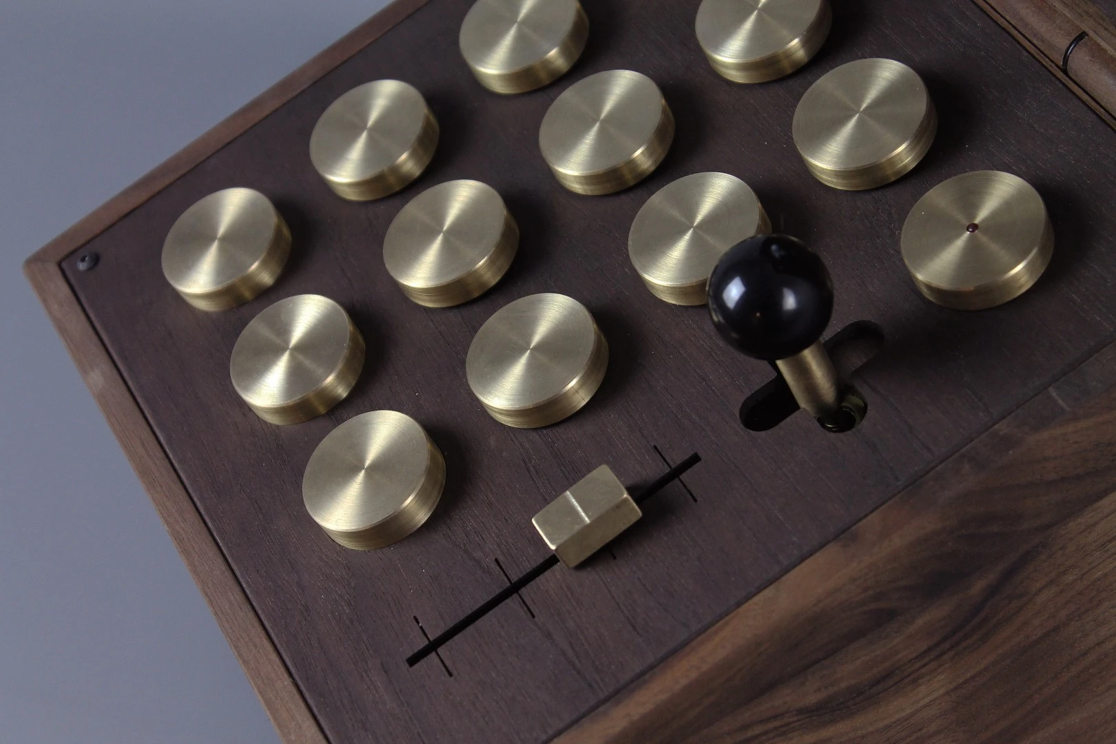 The mysterious Echoobs. We're not entirely sure what this is for, it may be a bespoke midi controller?