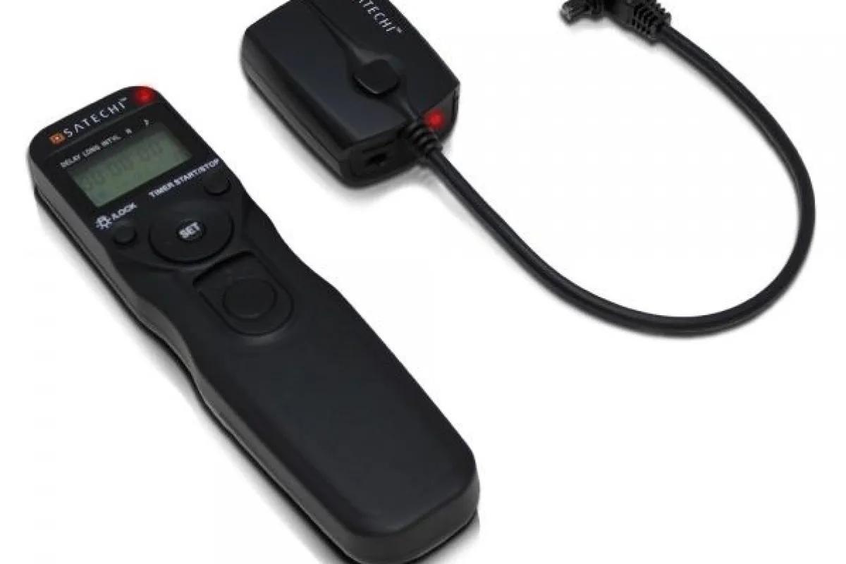 The Satechi WTR-A lets you control your Canon DSLR from a distance of up to 50 ft (15 m), and on a budget
