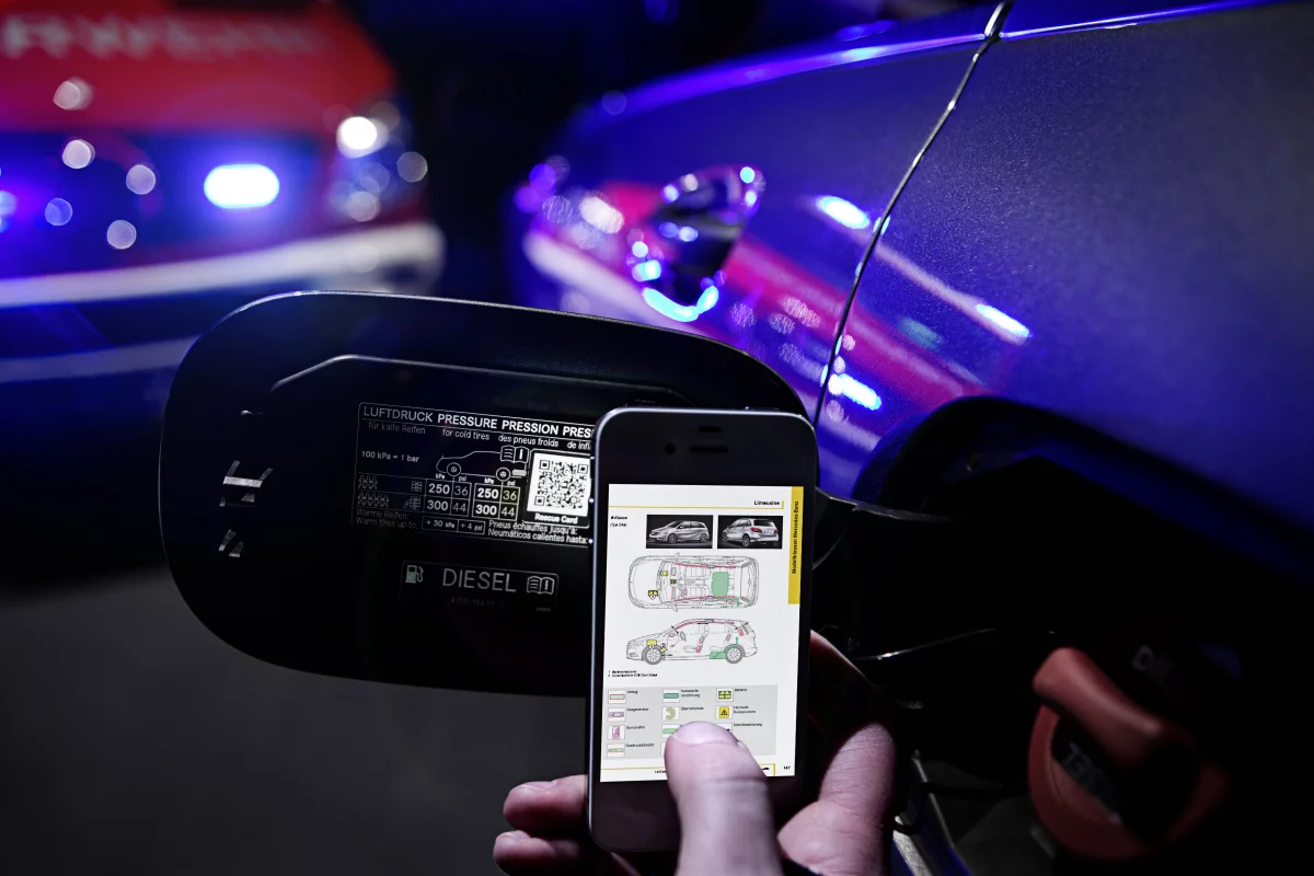 Mercedes-Benz plans to use QR codes to help rescue crews free people from car wrecks