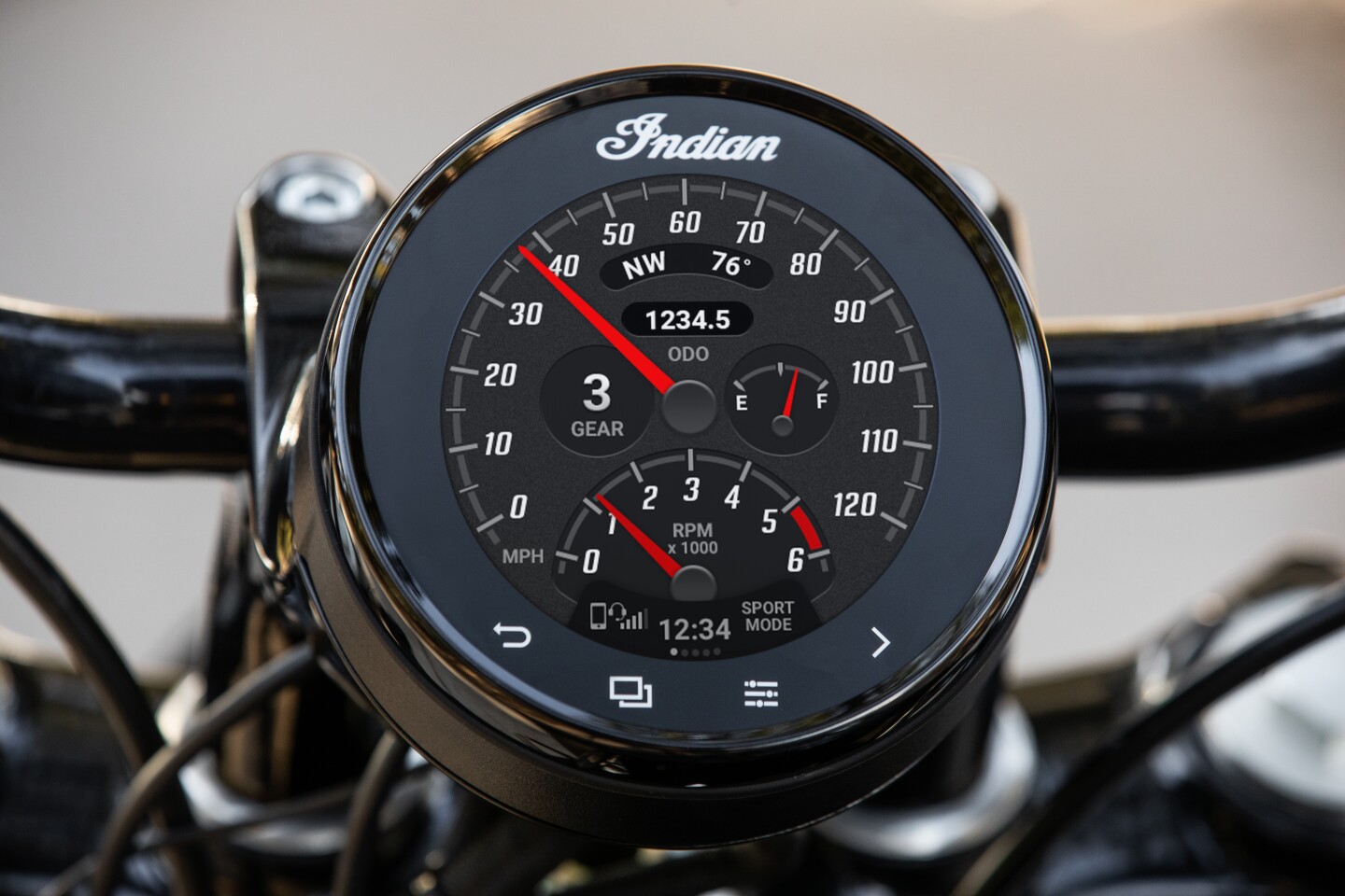 Indian Ditches The Funky Fender And Strips Back The Chief For 2022 Indian motorcycle unveils its redesigned chief for 2022, while also adding the new chief indian debuts redesigned 2022 chief. indian ditches the funky fender and