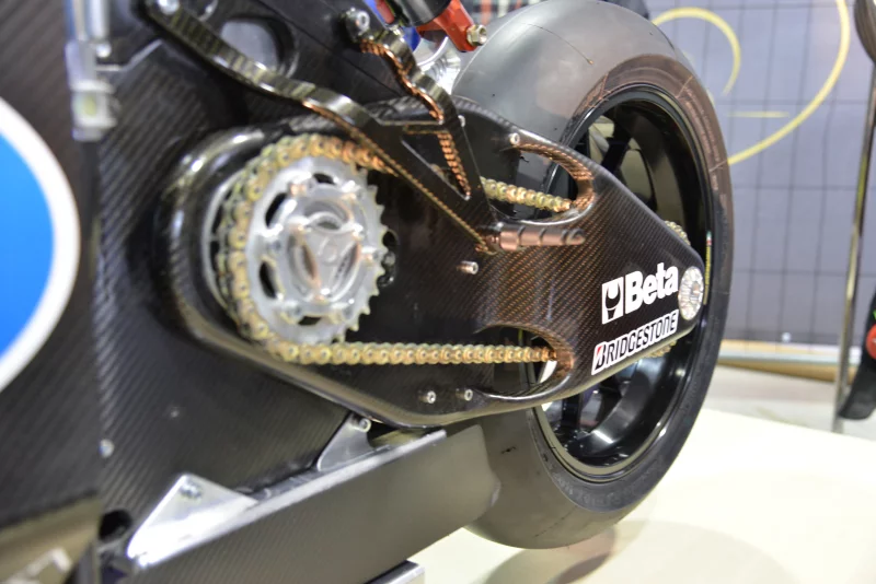 Saroléa's SP7 electric superbike: exquisite carbon swingarm