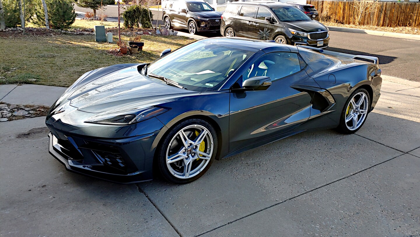 Review Chevrolet Corvette C8 With A Lovely C3 Cameo