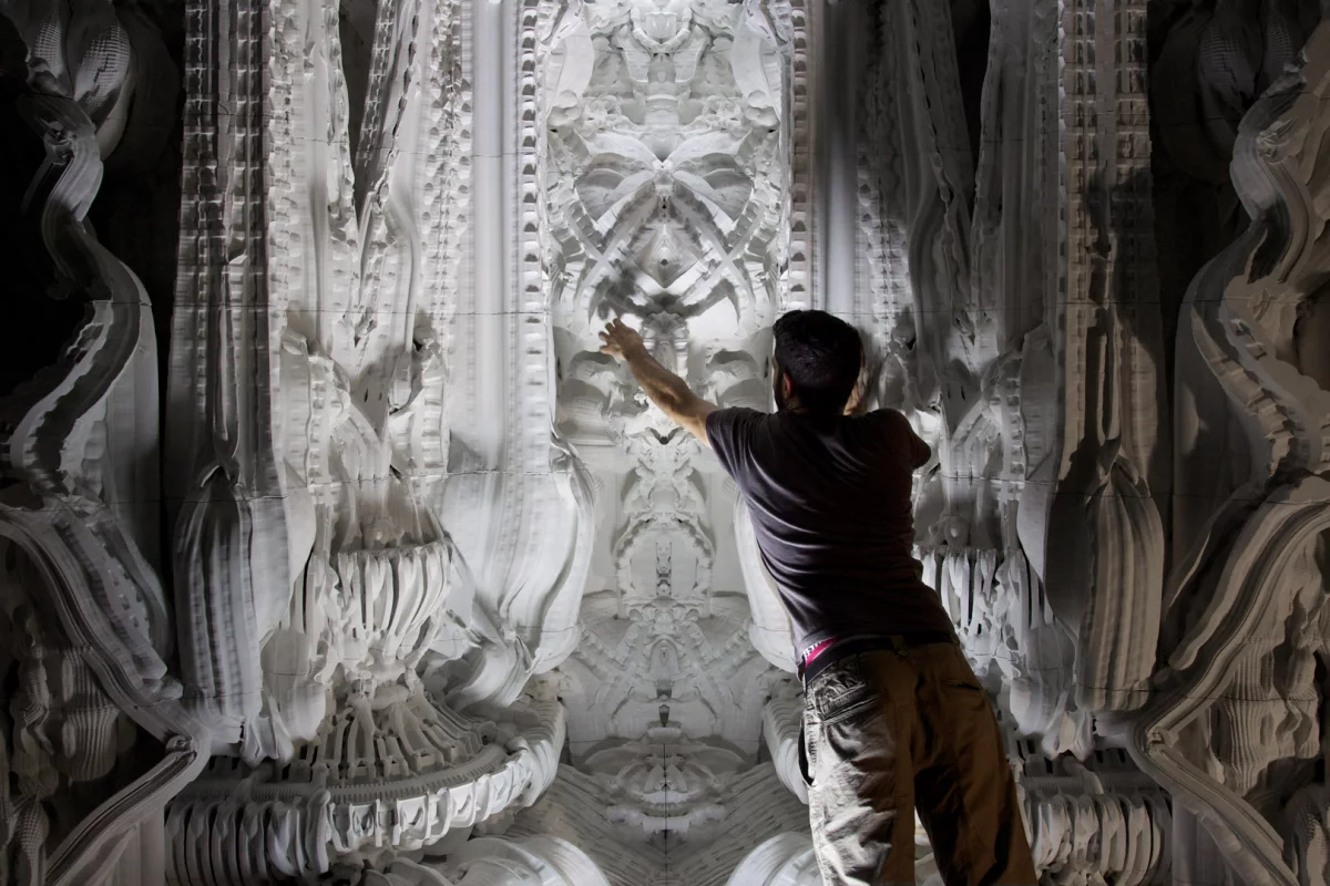 Two Swiss architects 3D print an intricate room in artificial sandstone containing 260 million surfaces(Photo: Hansmeyer / Dillenburger)