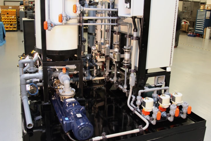 The Ferrator is a device that produces ferrate, a type of iron particle, to treat waste- and drinking water (Photo: FTT)