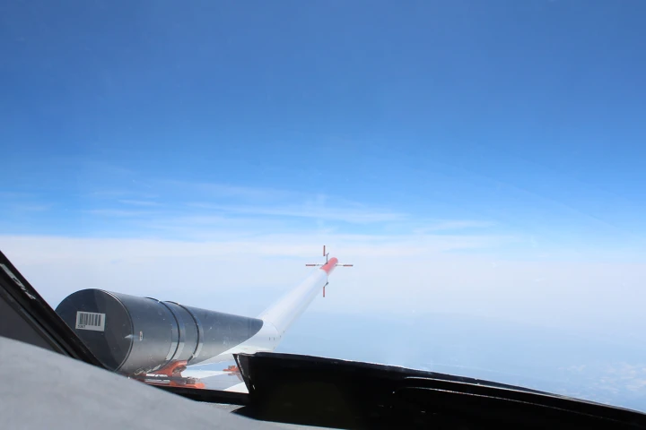View from the aircraft testing the Ultraviolet "Light Detection and Ranging" (LIDAR) instrument (Photo: DLR (CC-BY 3.0))