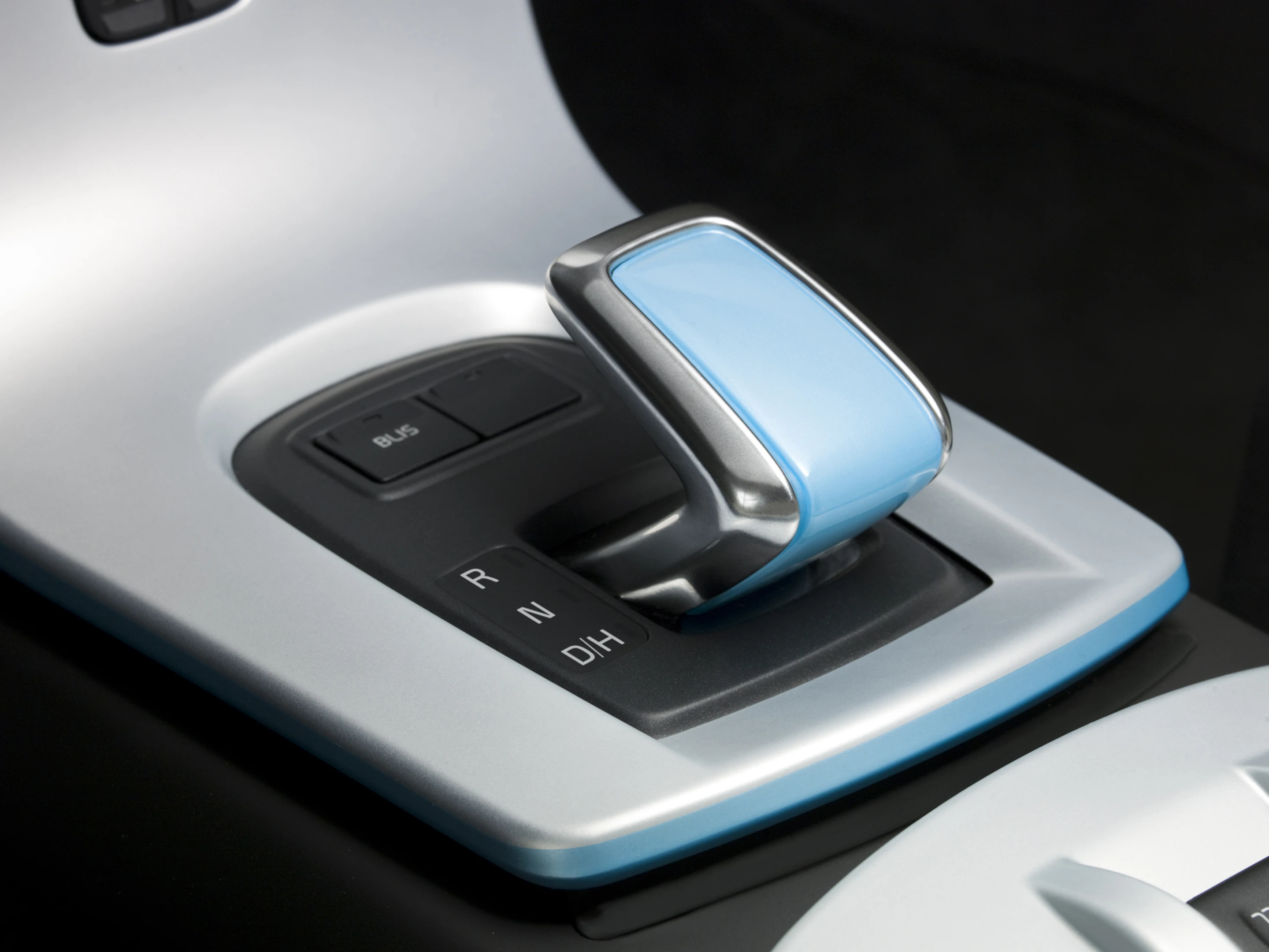 The C30's aluminum brushed gear shifter