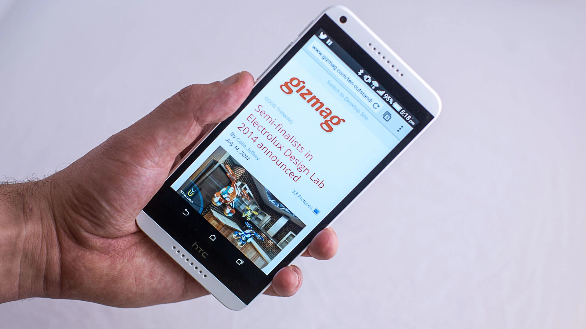 Gizmag reviews HTC's new mid-ranged phablet, the Desire 816