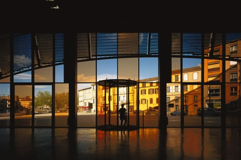 The entrance of the Grand Théâtre d'Albi (Photo: Georges Fessy / DPA / Adagp.)
