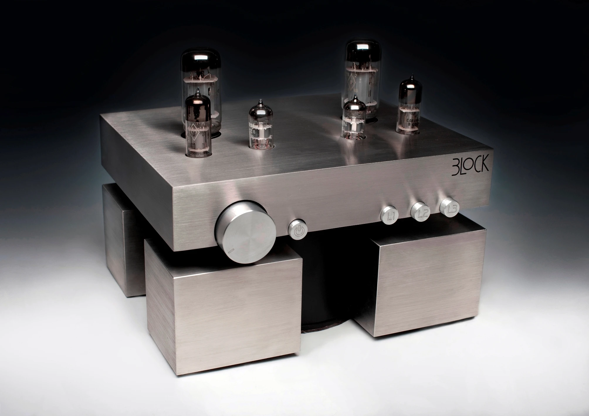 The Block tube amplifier prototype has been hooked up to the designer's SoundPunch speakers for testing over the past few months with pleasing results