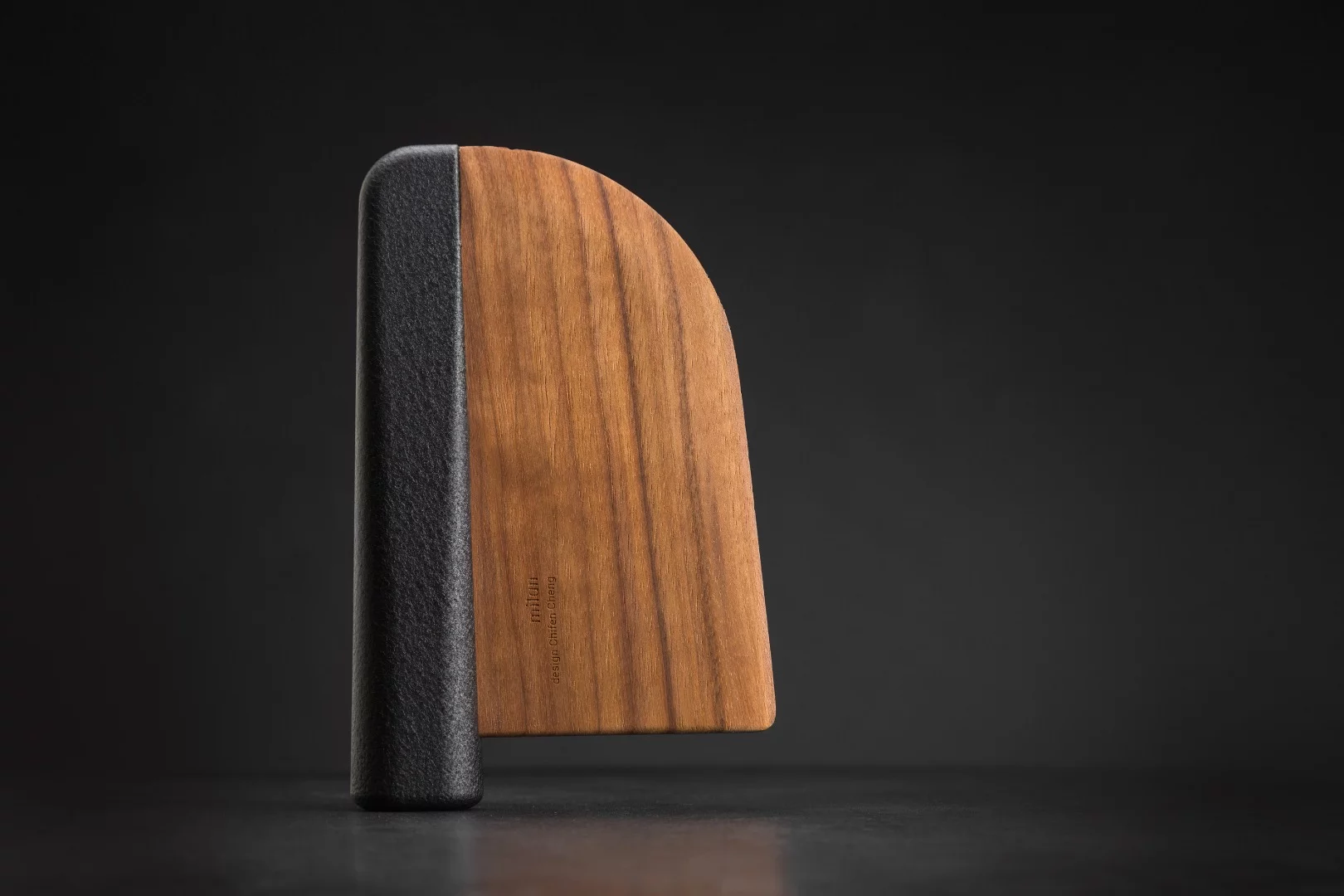 Despite its unconventional blade, its creators claim the wooden Knife can cut through vegetables with ease