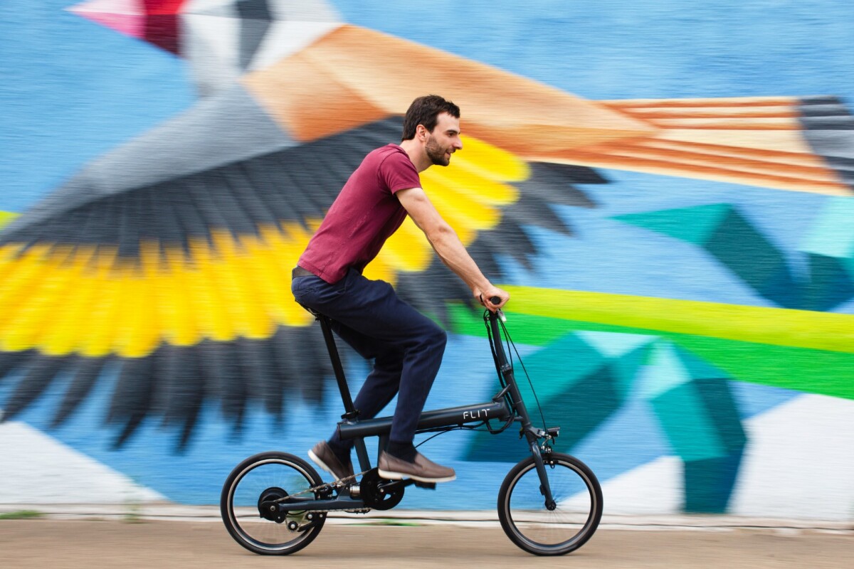 The Flit-16's 220 W Bafang rear hub motor provides five levels of assist up to 15.5 mph